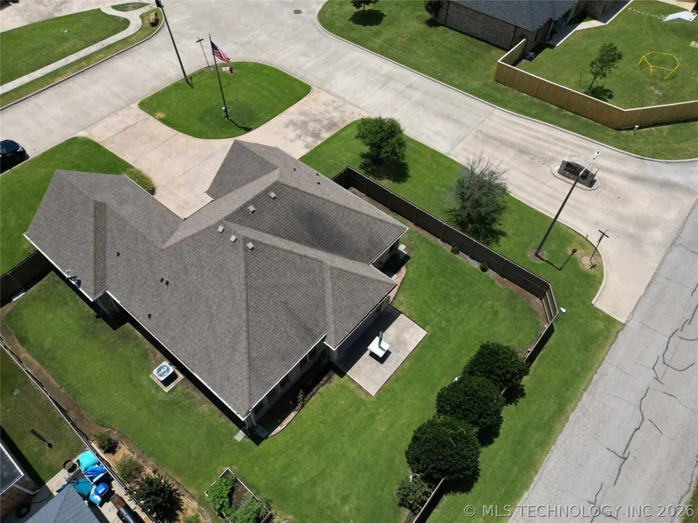 401 Wandering Way Ardmore, OK 73401