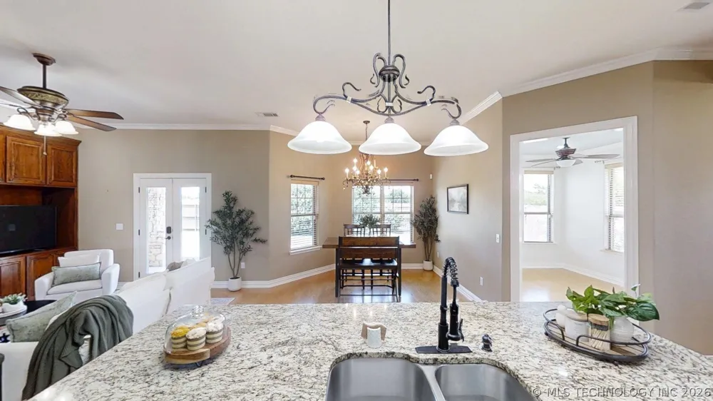 401 Wandering Way Ardmore, OK 73401