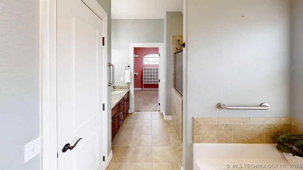 401 Wandering Way Ardmore, OK 73401