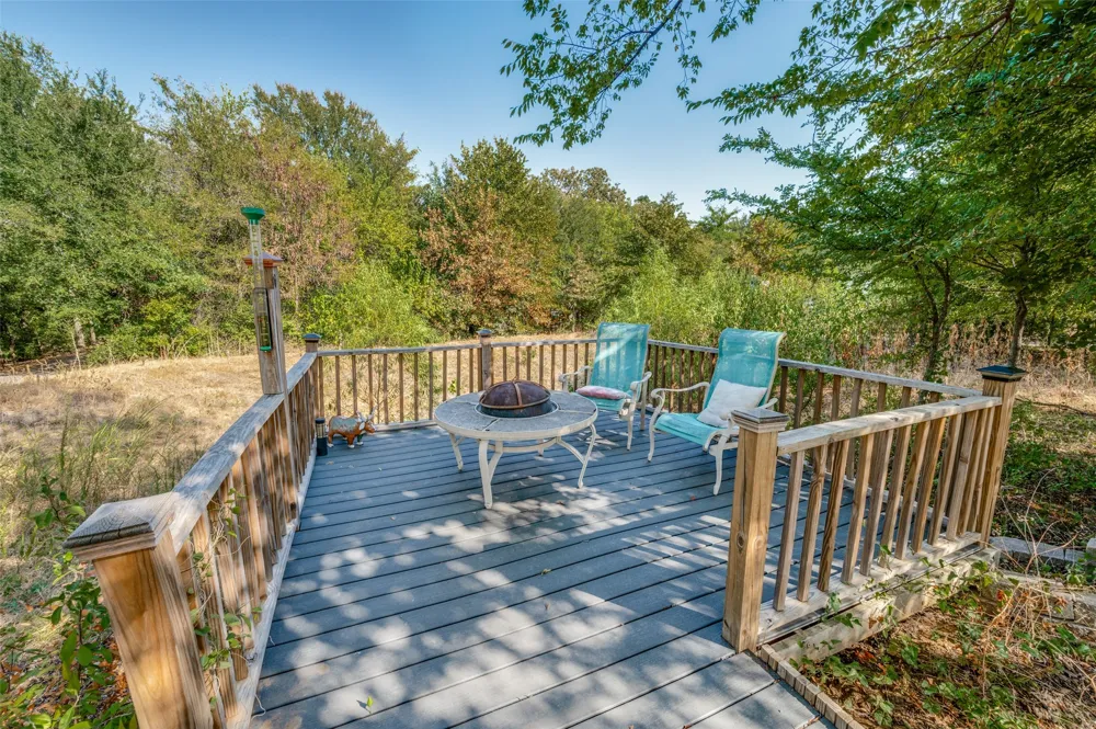 3863 New Hope Road Aubrey, TX 76227