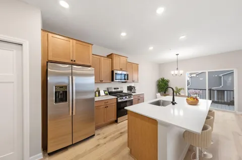 10370 Birchwood Circle