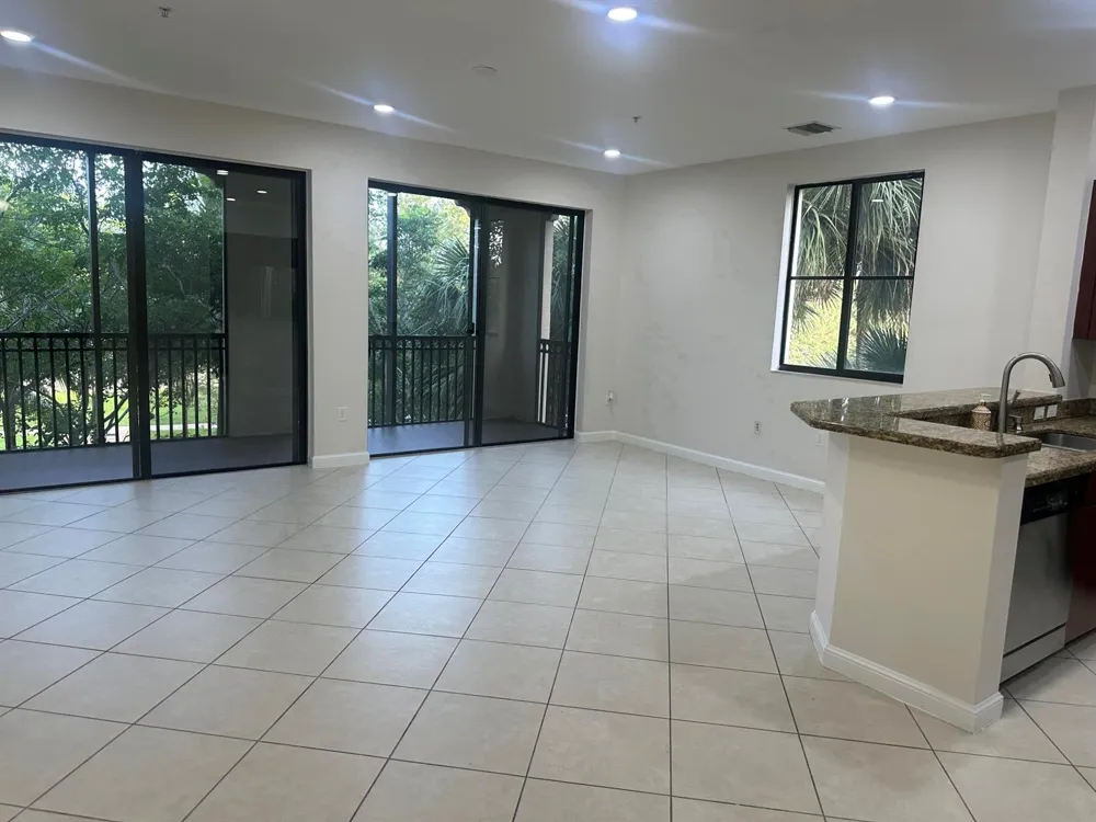 3020 NW 125th Avenue #315 Sunrise, FL 33323