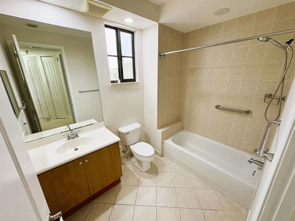 3020 NW 125th Avenue #315 Sunrise, FL 33323