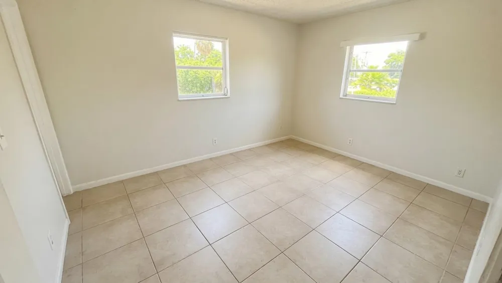 200 Croton Avenue #111 Lantana, FL 33462