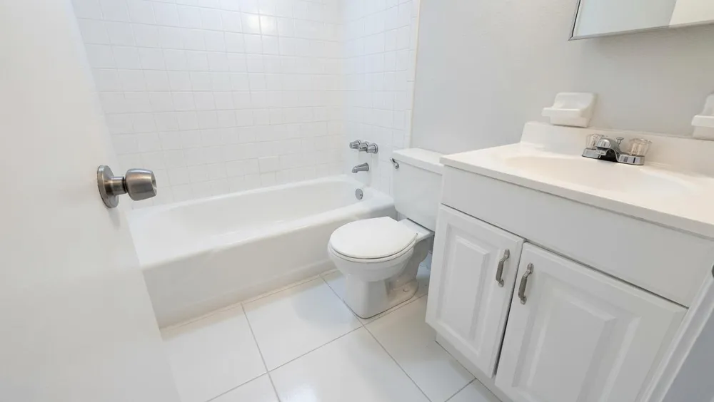200 Croton Avenue #111 Lantana, FL 33462