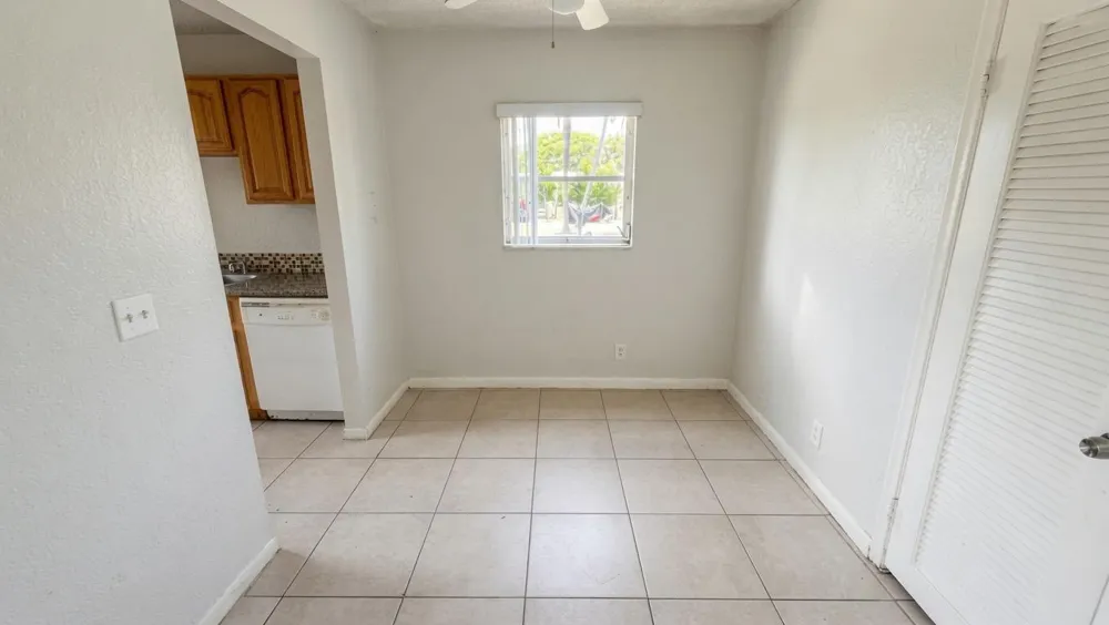 200 Croton Avenue #111 Lantana, FL 33462