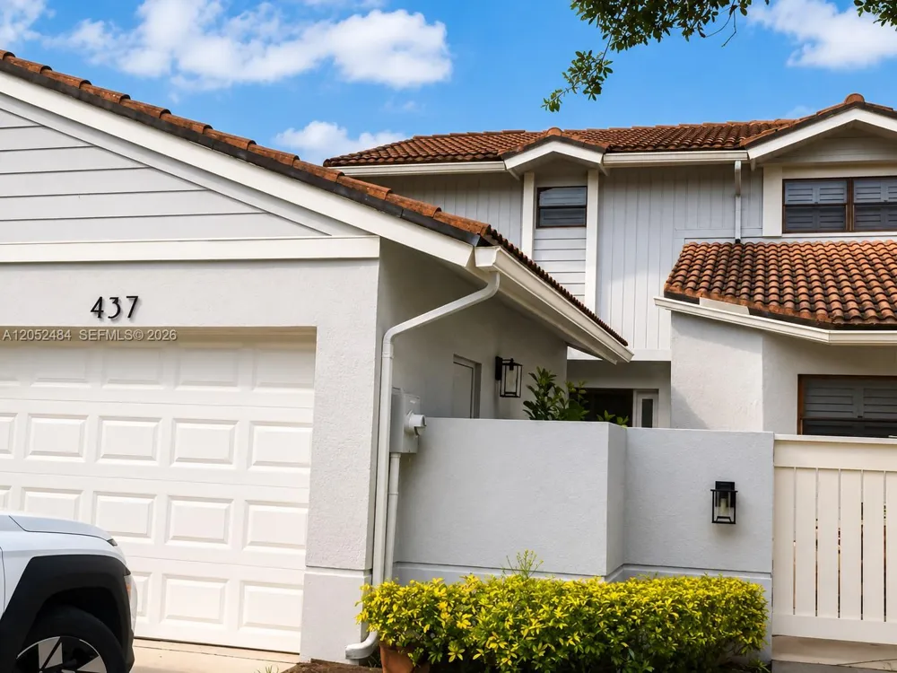 437 Prestwick Ln Palm Beach Gardens, FL 33418