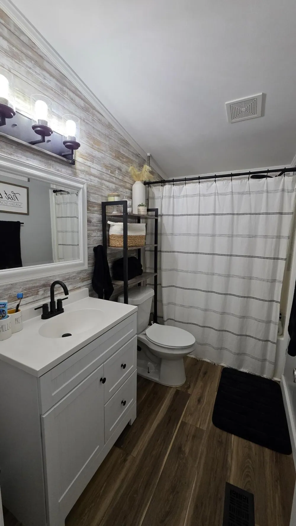 7997 Folks Road Hanover Township, MI 49241