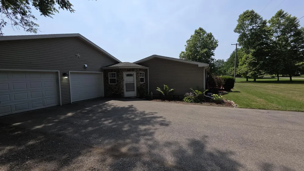 7997 Folks Road Hanover Township, MI 49241