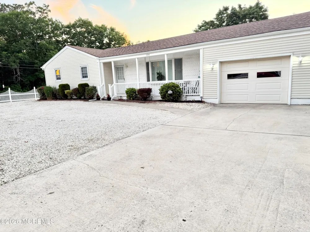 104 Nautilus Drive Manahawkin, NJ 08050