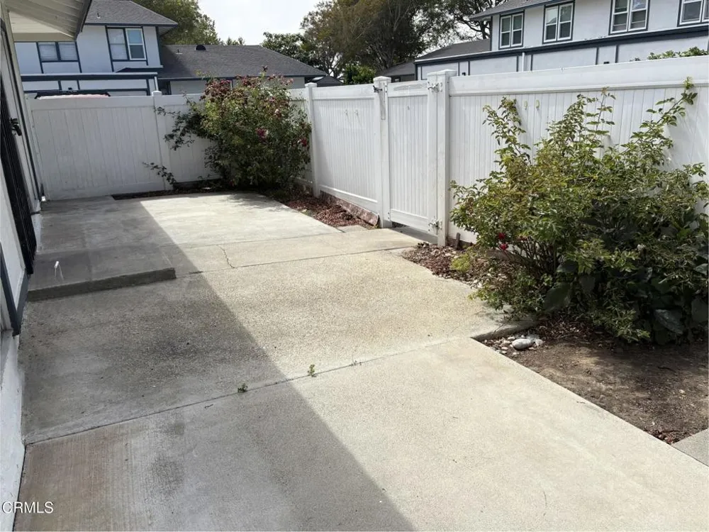 2304 Miramar Walk Oxnard, CA 93035