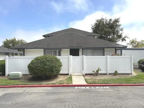 2304 Miramar Walk