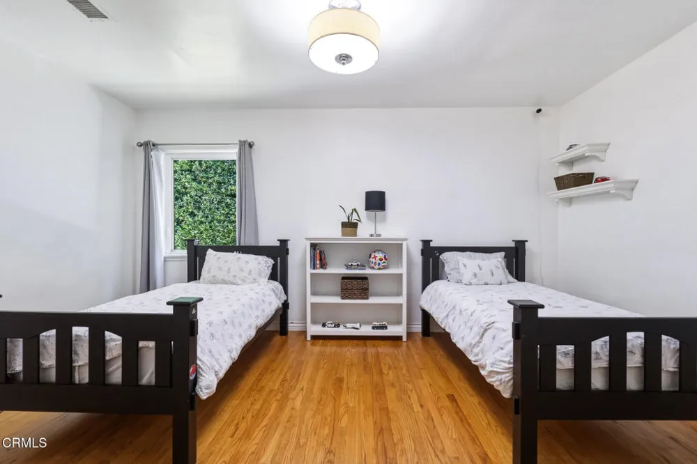 605 Ventura Street Altadena, CA 91001