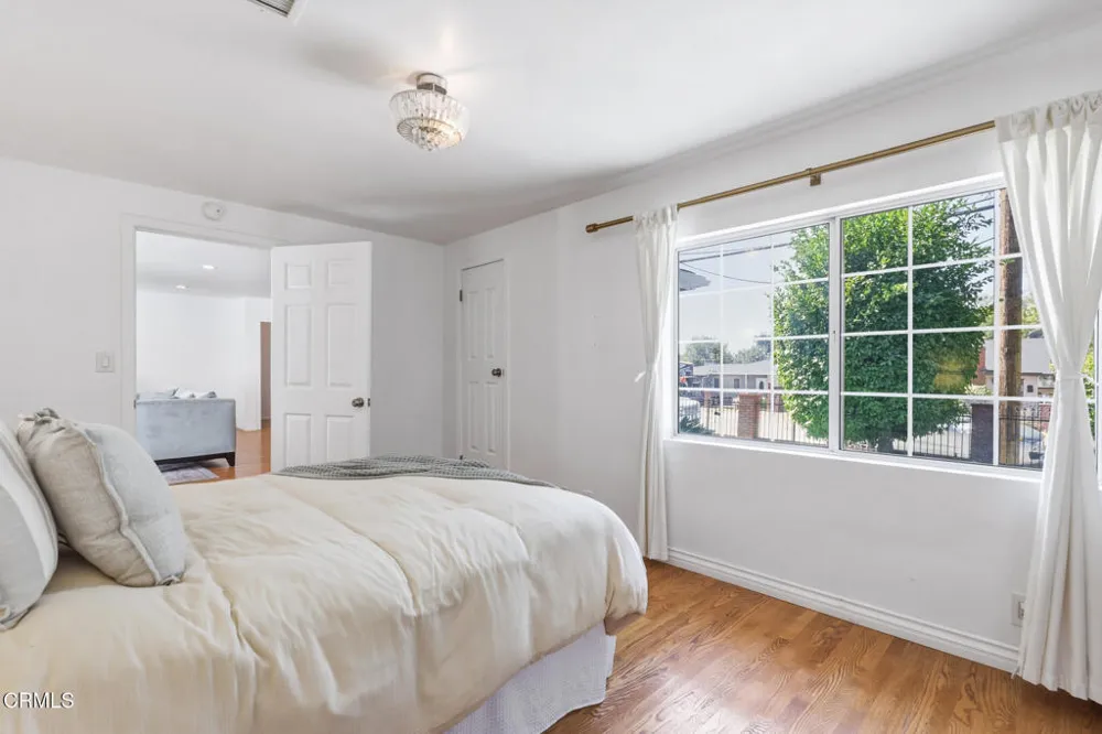 605 Ventura Street Altadena, CA 91001