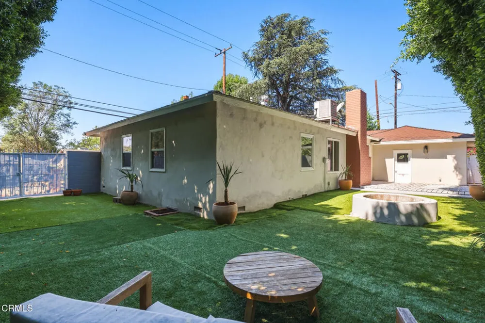 605 Ventura Street Altadena, CA 91001
