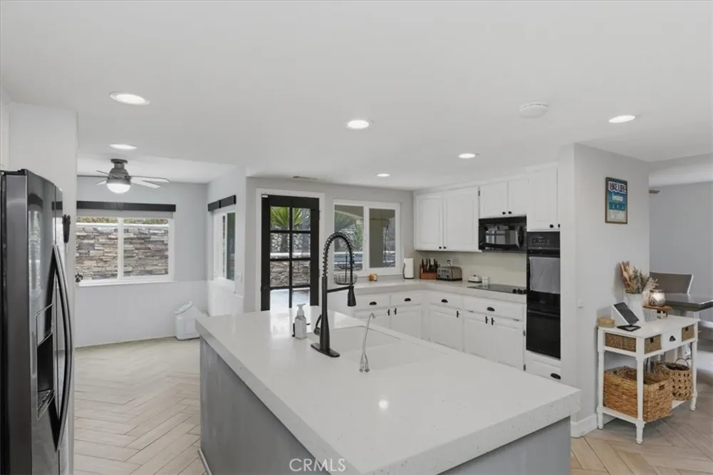 23447 Continental Canyon Lake, CA 92587