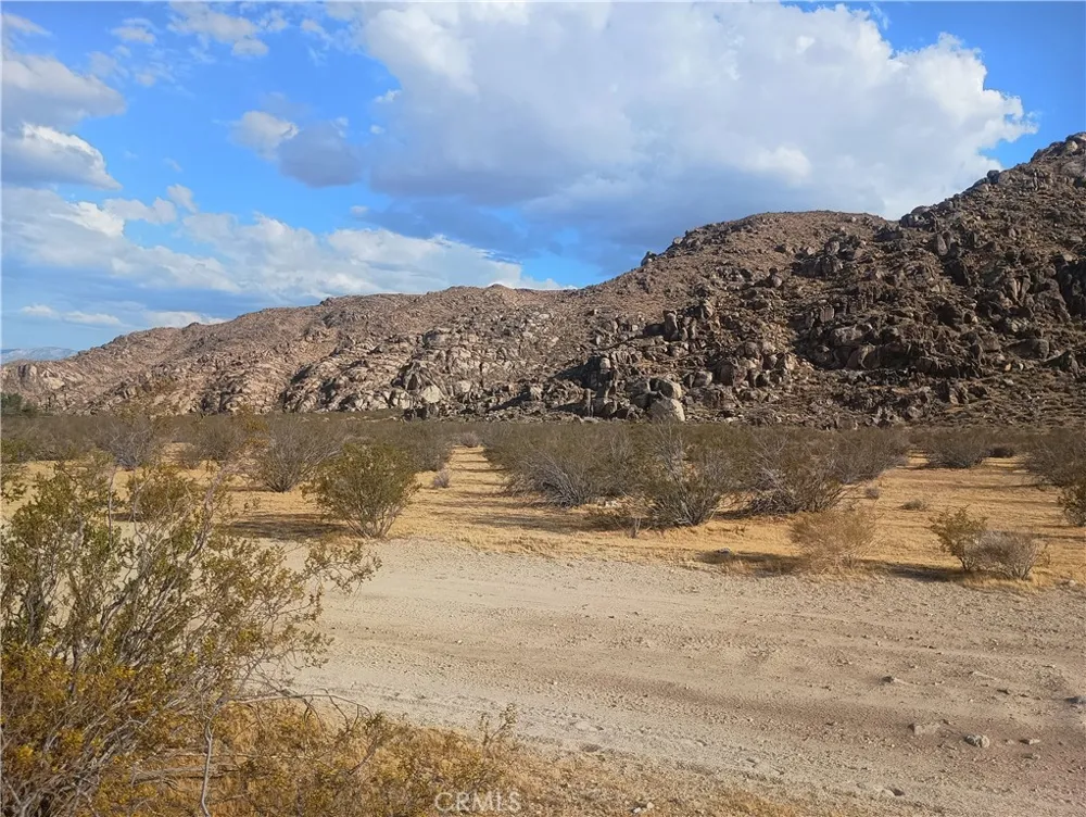 12963 Sunset Drive Lucerne Valley, CA 92356