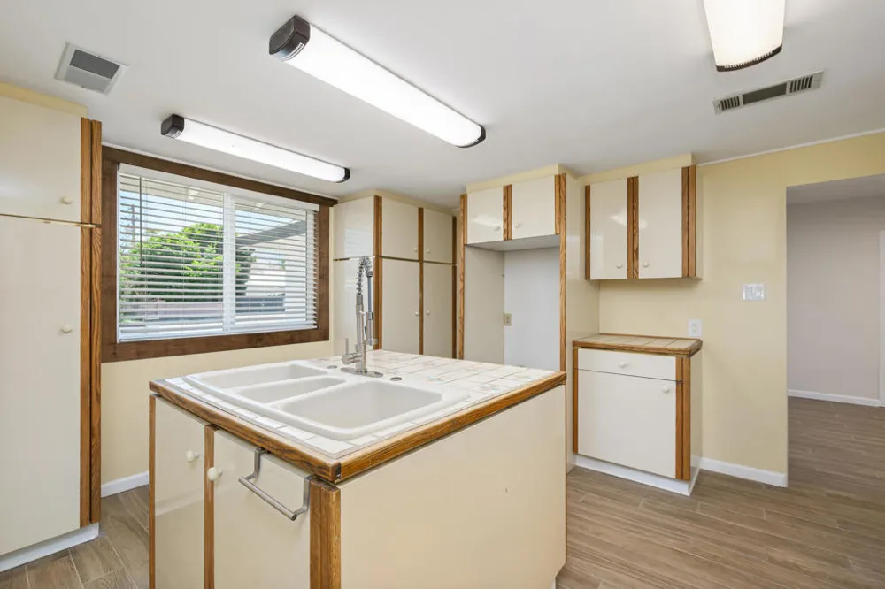 4140 E Calle San Antonio Palm Springs, CA 92264