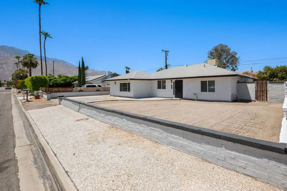4140 E Calle San Antonio Palm Springs, CA 92264