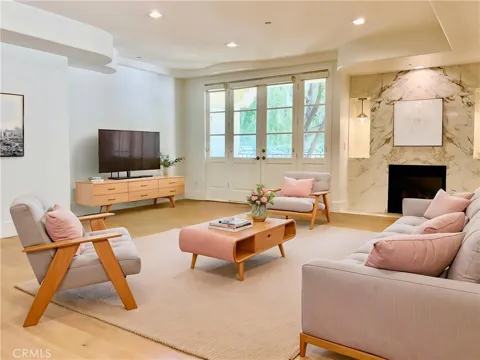 1861 Veteran Avenue #101