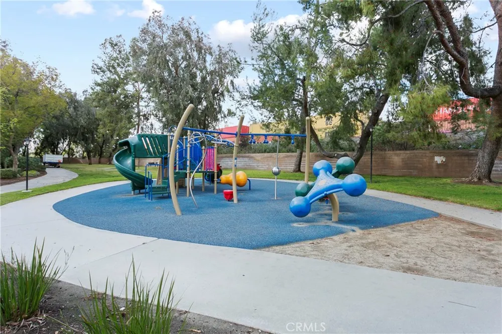 6211 Plymouth Court #114 Yorba Linda, CA 92887