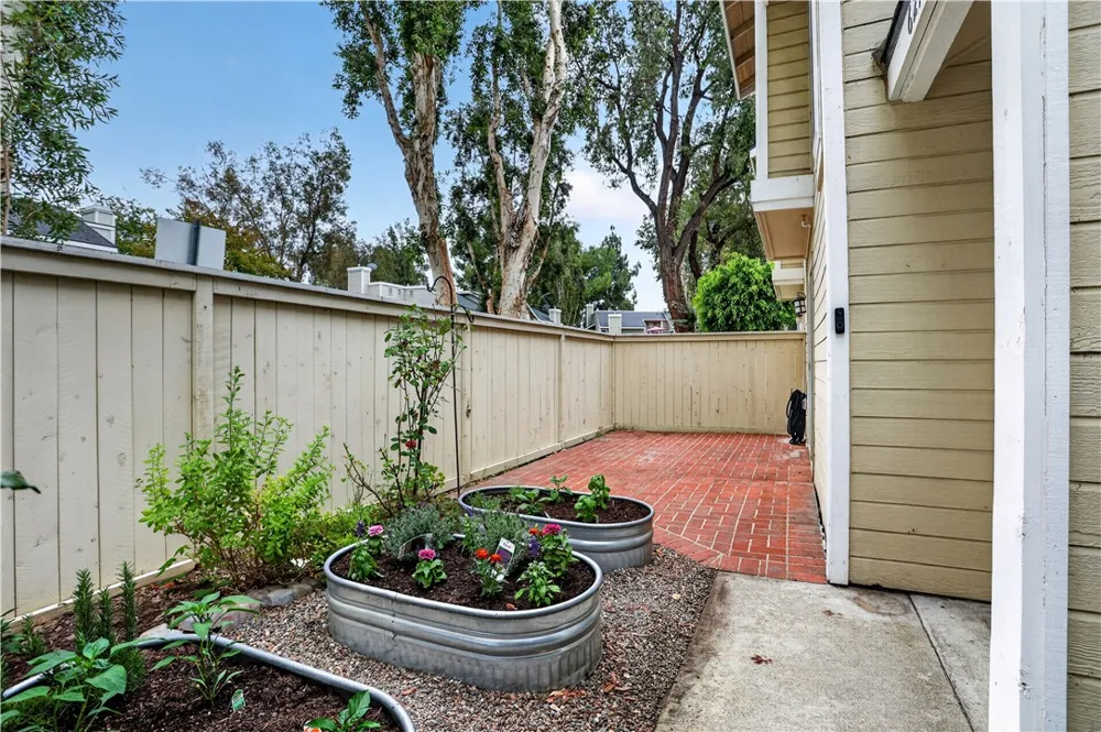 6211 Plymouth Court #114 Yorba Linda, CA 92887