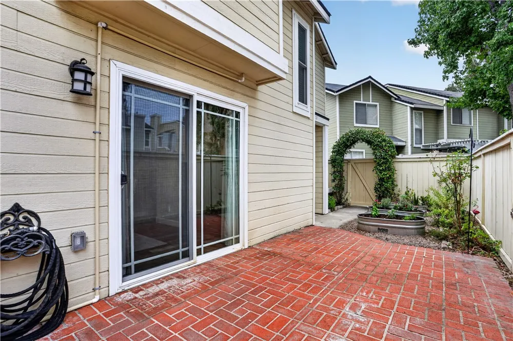 6211 Plymouth Court #114 Yorba Linda, CA 92887