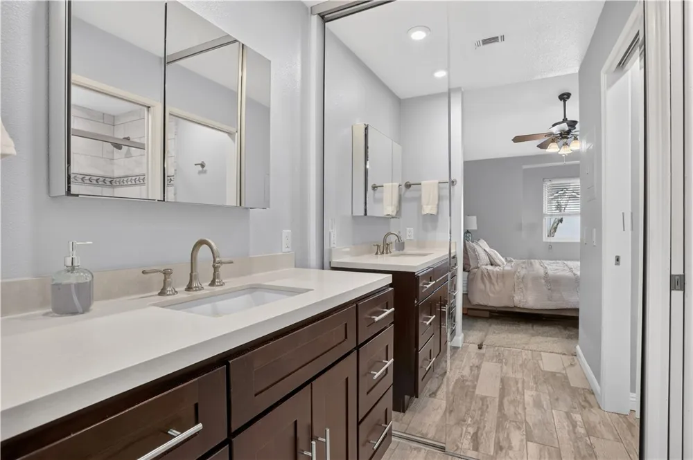 6211 Plymouth Court #114 Yorba Linda, CA 92887