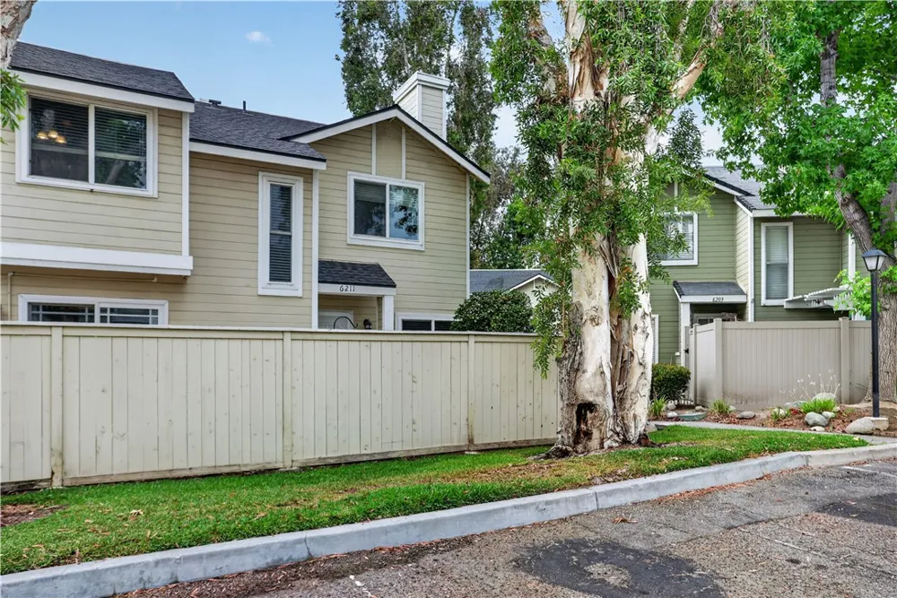 6211 Plymouth Court #114 Yorba Linda, CA 92887