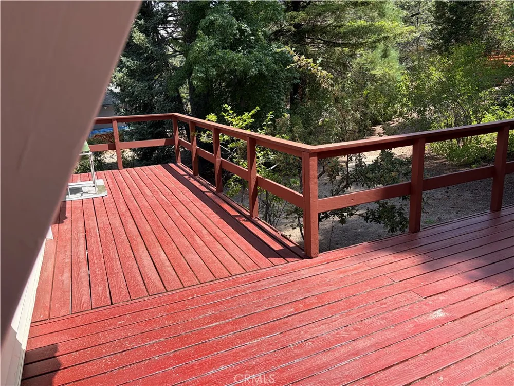 5974 Pine Angelus Oaks, CA 92305