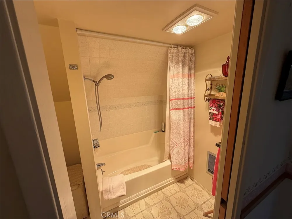 5974 Pine Angelus Oaks, CA 92305