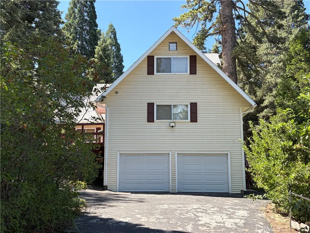 5974 Pine Angelus Oaks, CA 92305