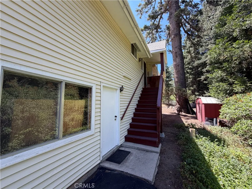 5974 Pine Angelus Oaks, CA 92305
