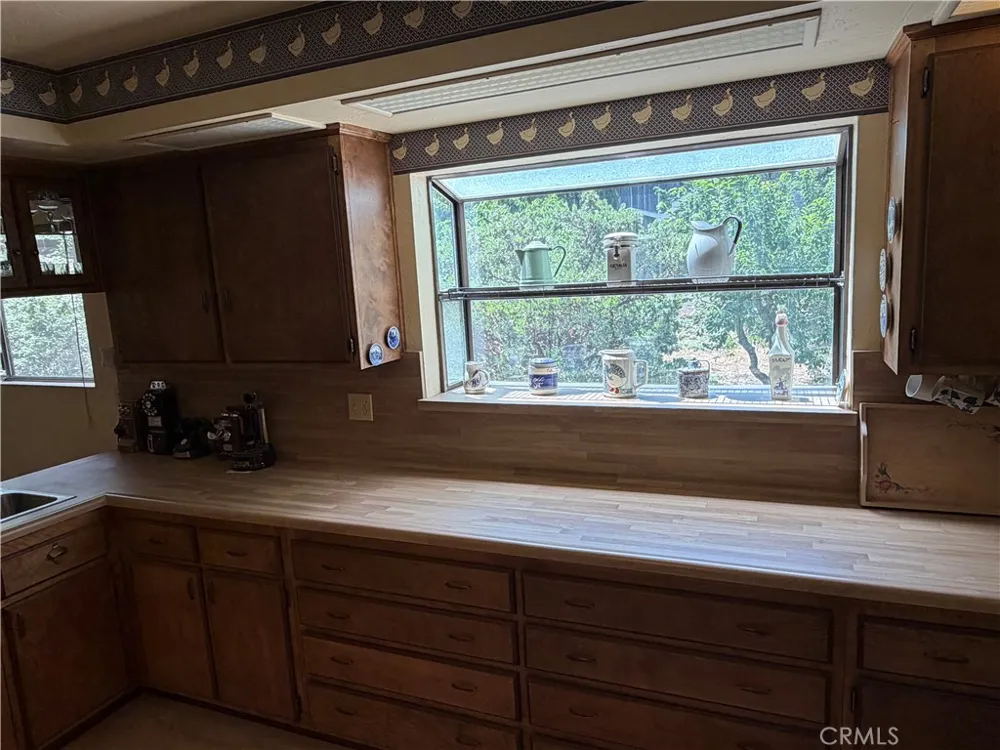 5974 Pine Angelus Oaks, CA 92305