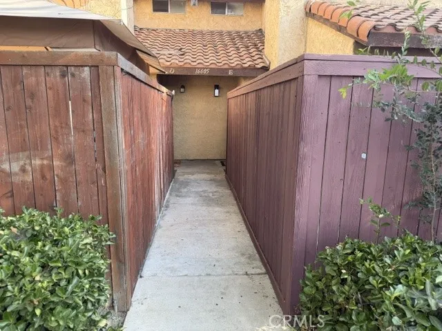 16605 Upland Ave #E Fontana, CA 92335