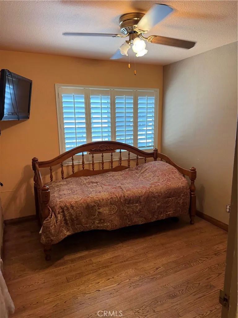 412 E Cassidy Carson, CA 90746