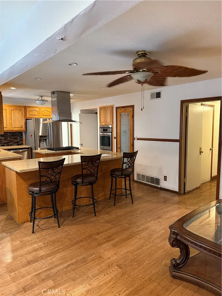 412 E Cassidy Carson, CA 90746