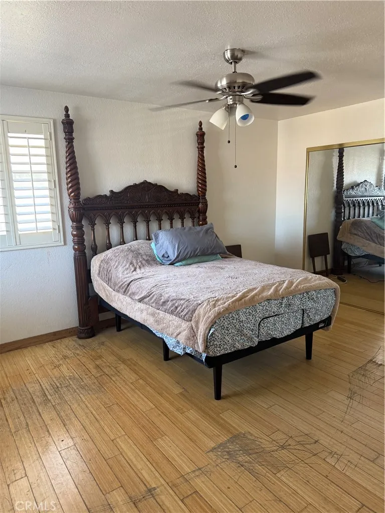 412 E Cassidy Carson, CA 90746