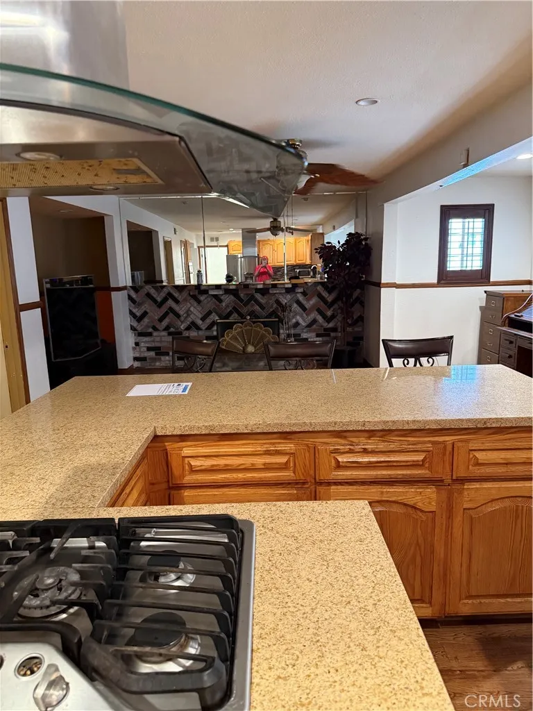 412 E Cassidy Carson, CA 90746
