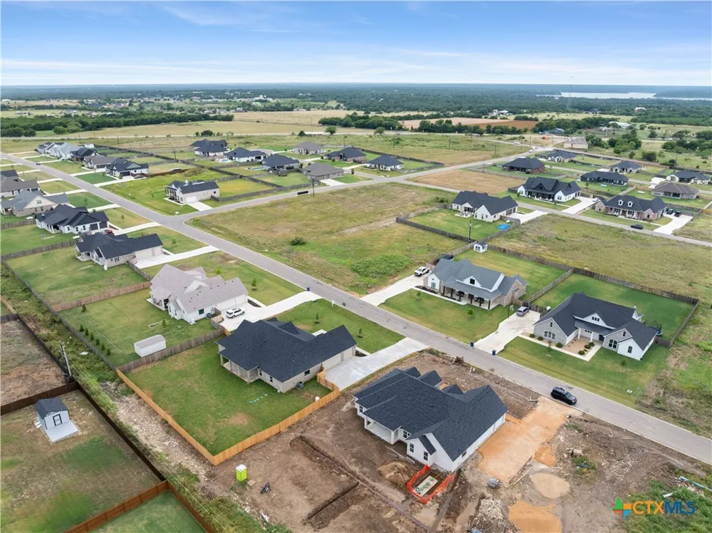 7909 Rock Crest Drive Moody, TX 76557