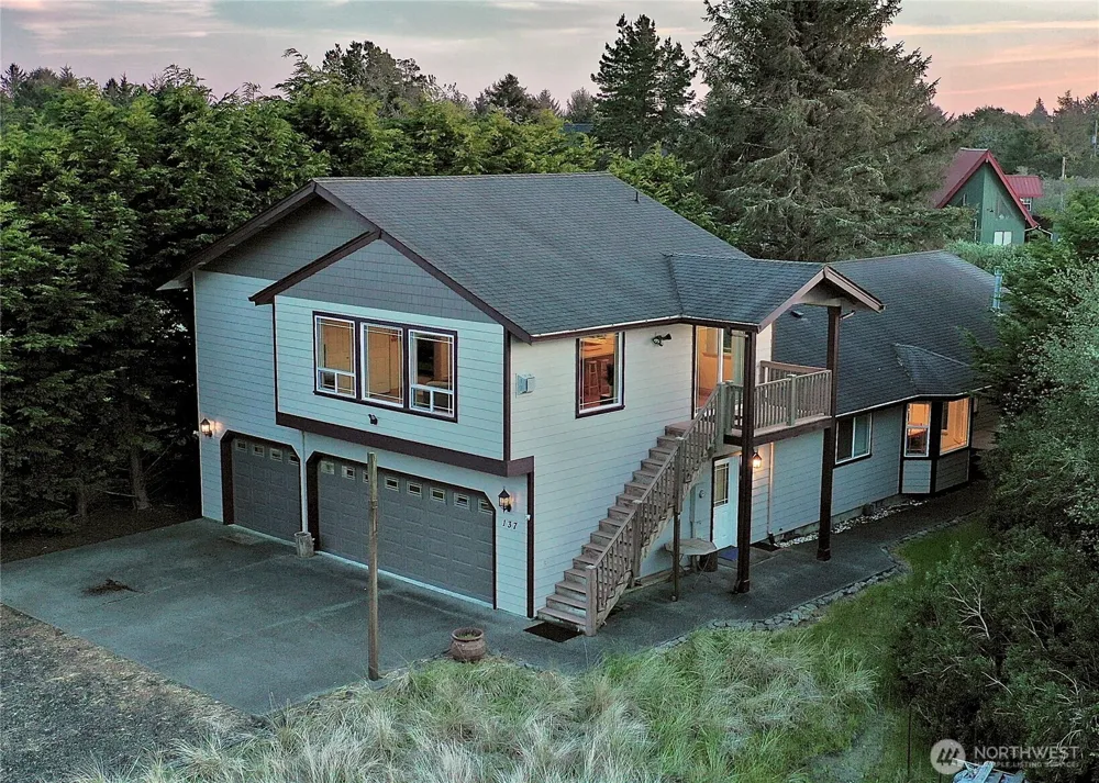 137 Razor Clam Drive SW Ocean Shores, WA 98569
