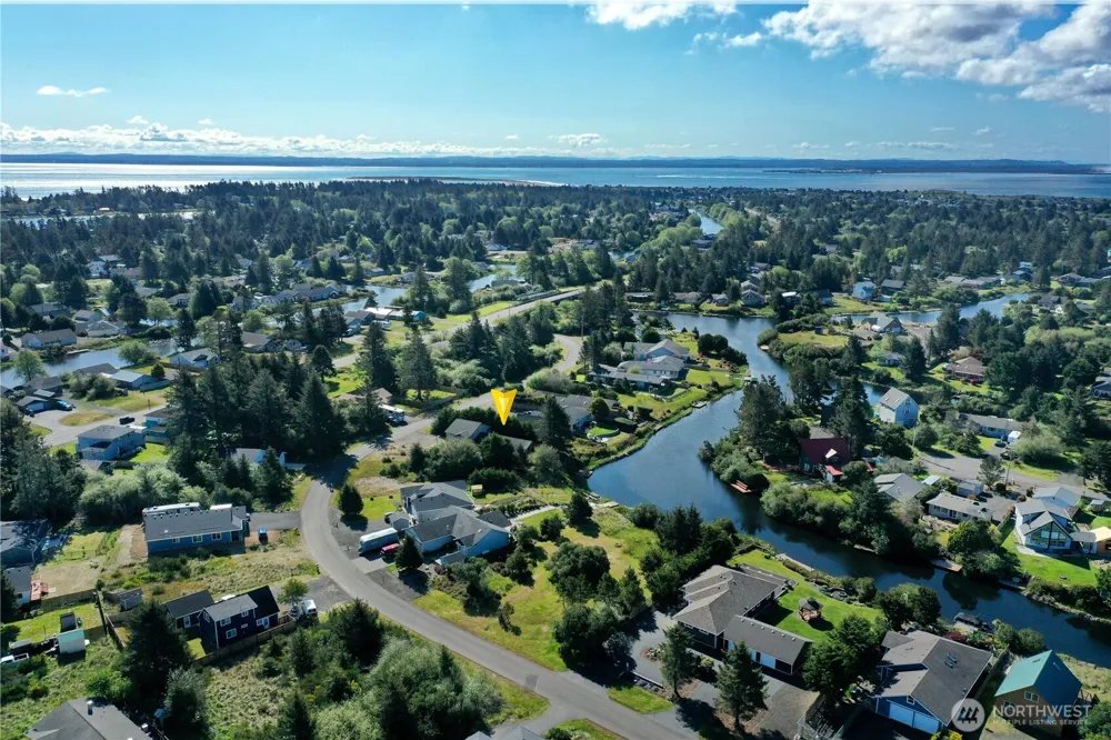 137 Razor Clam Drive SW Ocean Shores, WA 98569