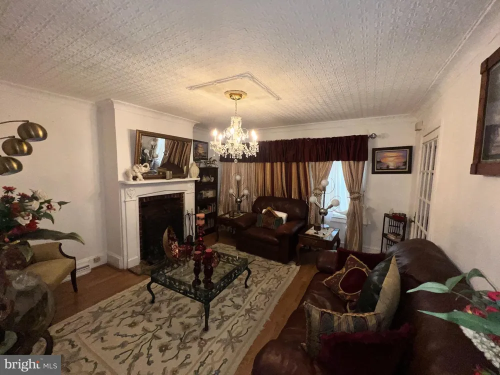 393 GLENWOOD AVENUE East Orange, NJ 07017
