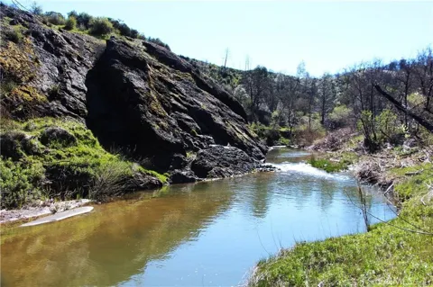 9020 Rocky Creek