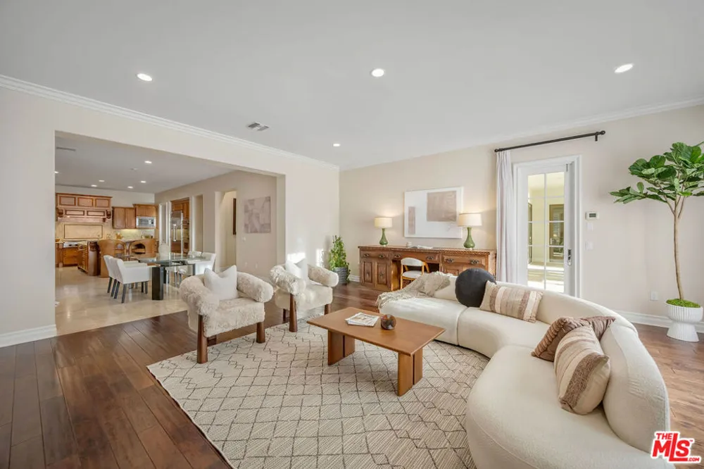 25420 Prado De Azul Calabasas, CA 91302