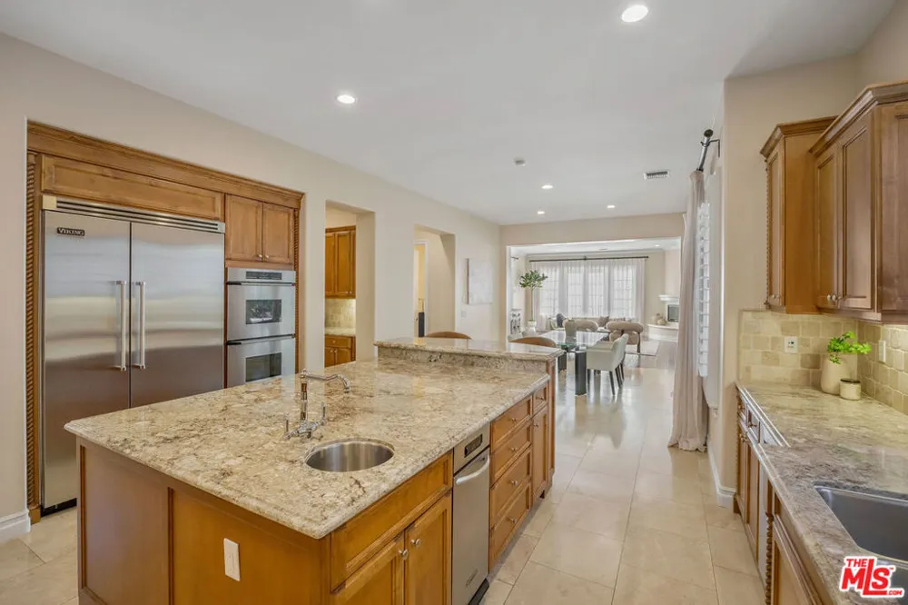 25420 Prado De Azul Calabasas, CA 91302