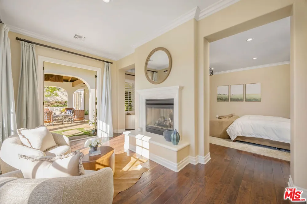 25420 Prado De Azul Calabasas, CA 91302