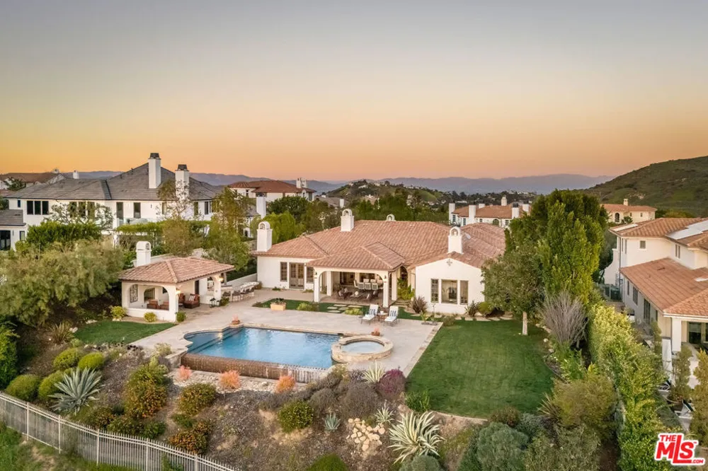 25420 Prado De Azul Calabasas, CA 91302