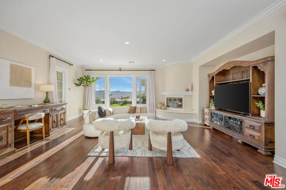 25420 Prado De Azul Calabasas, CA 91302