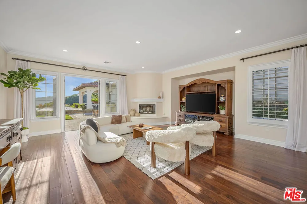 25420 Prado De Azul Calabasas, CA 91302